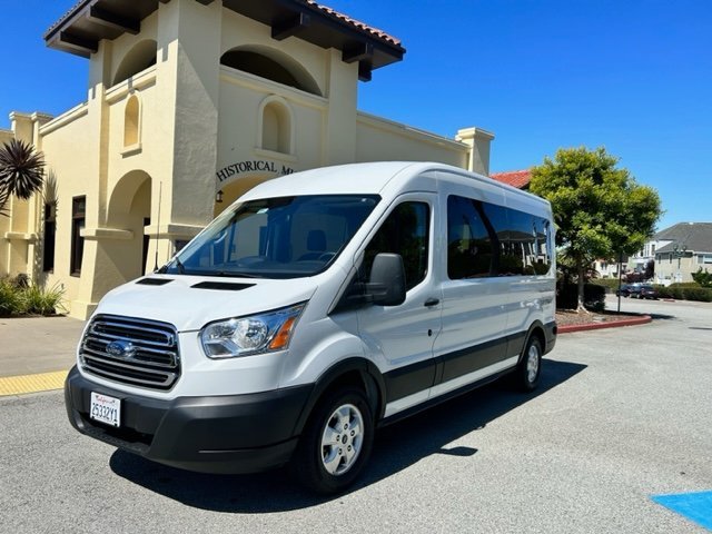 Famous City Limousine gallery photo 29